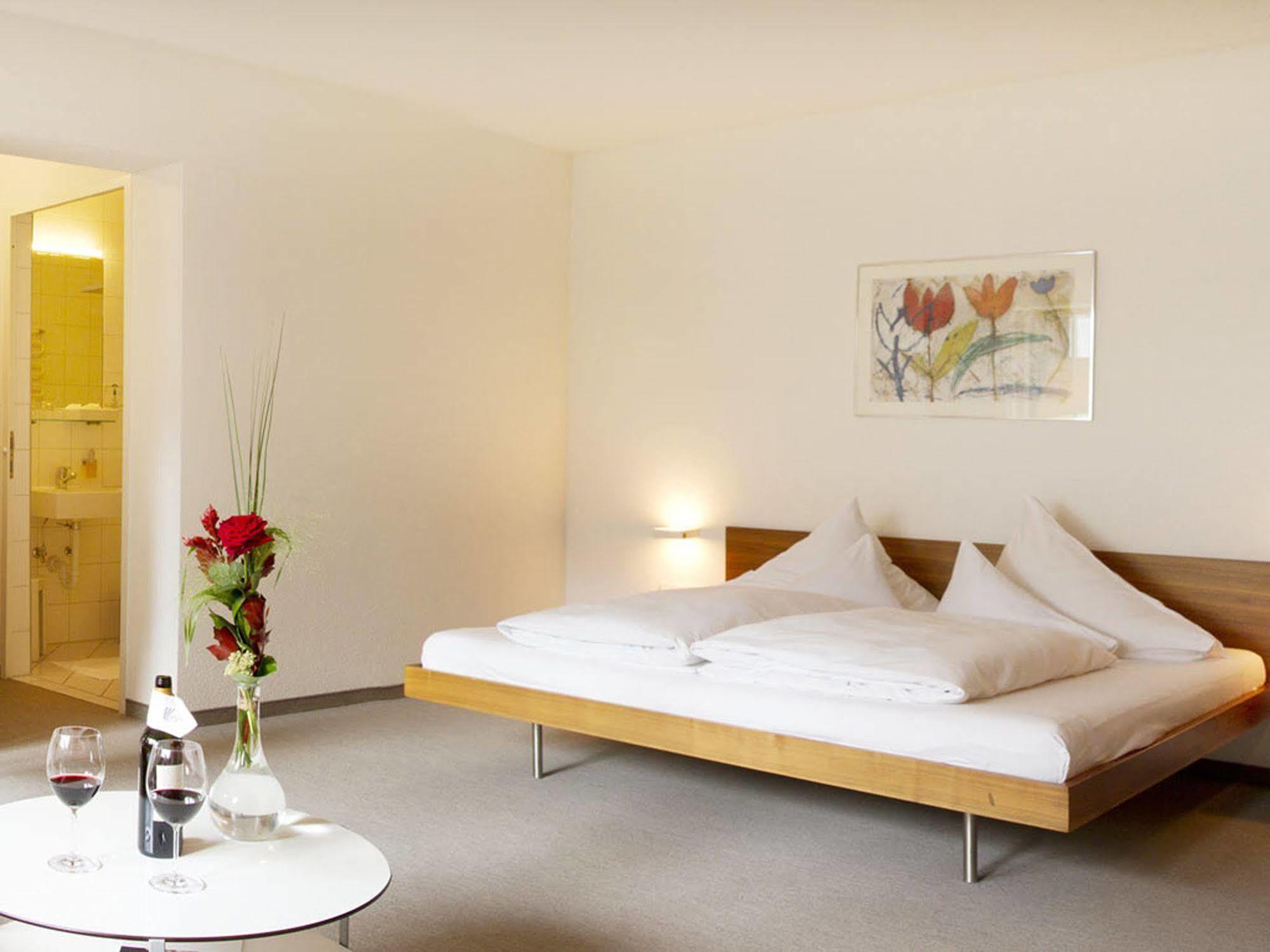 Hotel Krone In Au Au (Vorarlberg) Екстер'єр фото