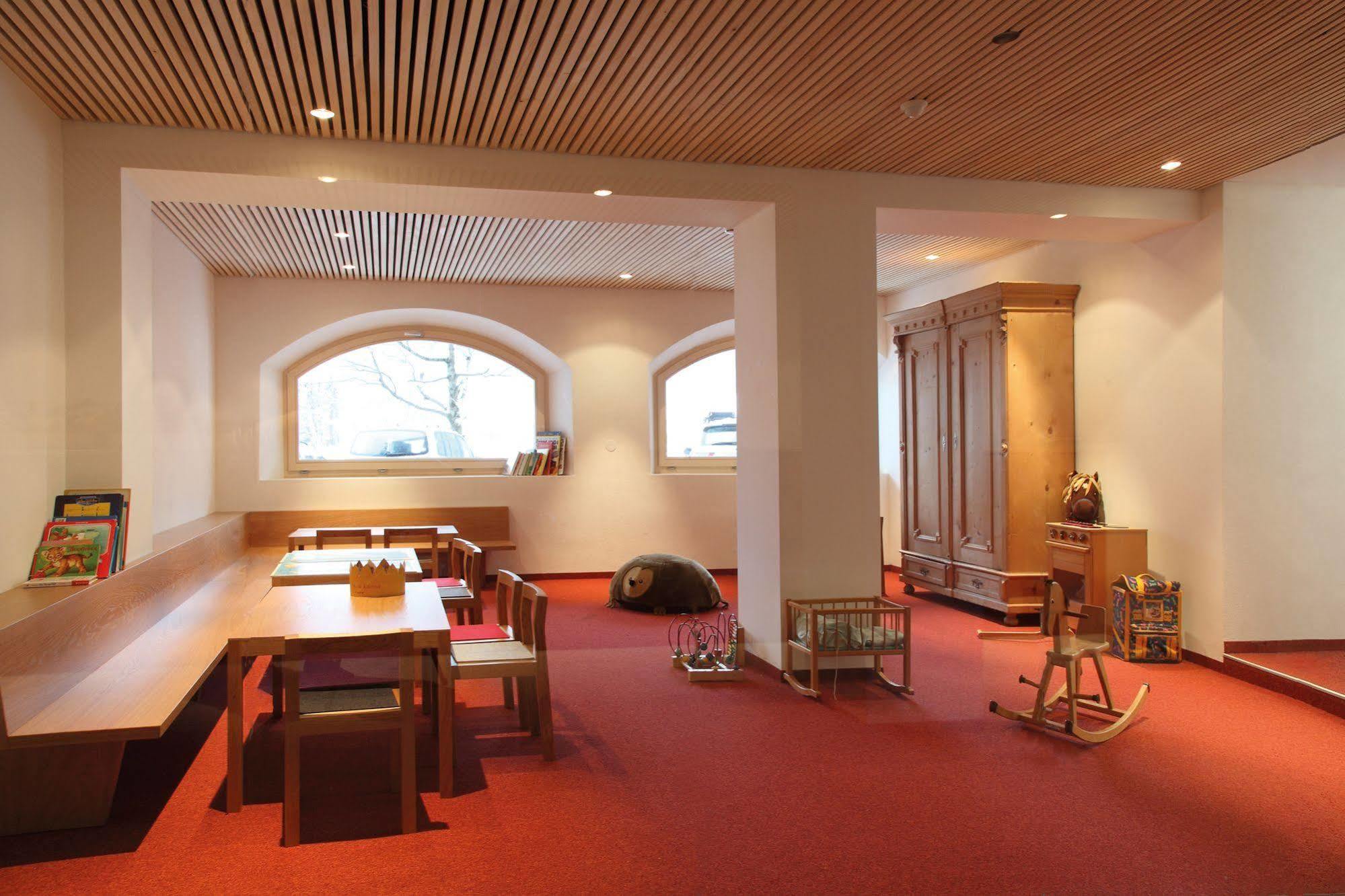 Hotel Krone In Au Au (Vorarlberg) Екстер'єр фото